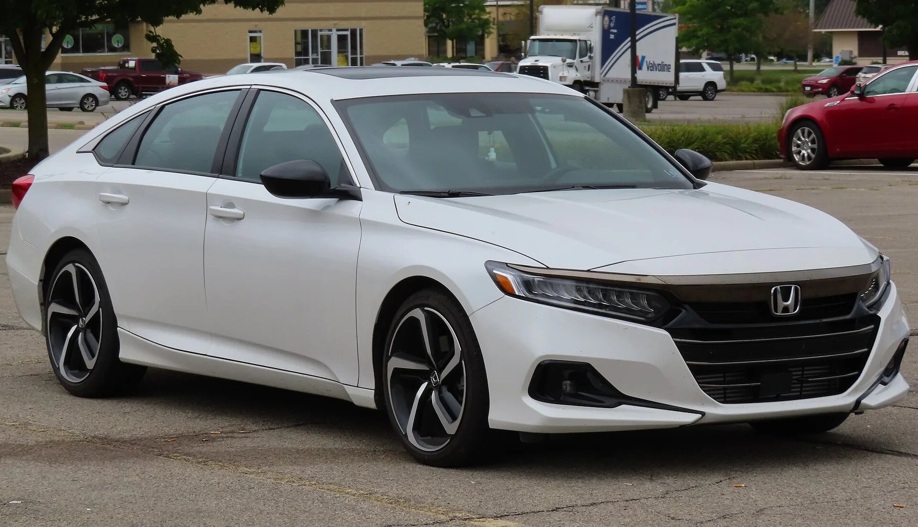 Sedán Honda Accord moderno